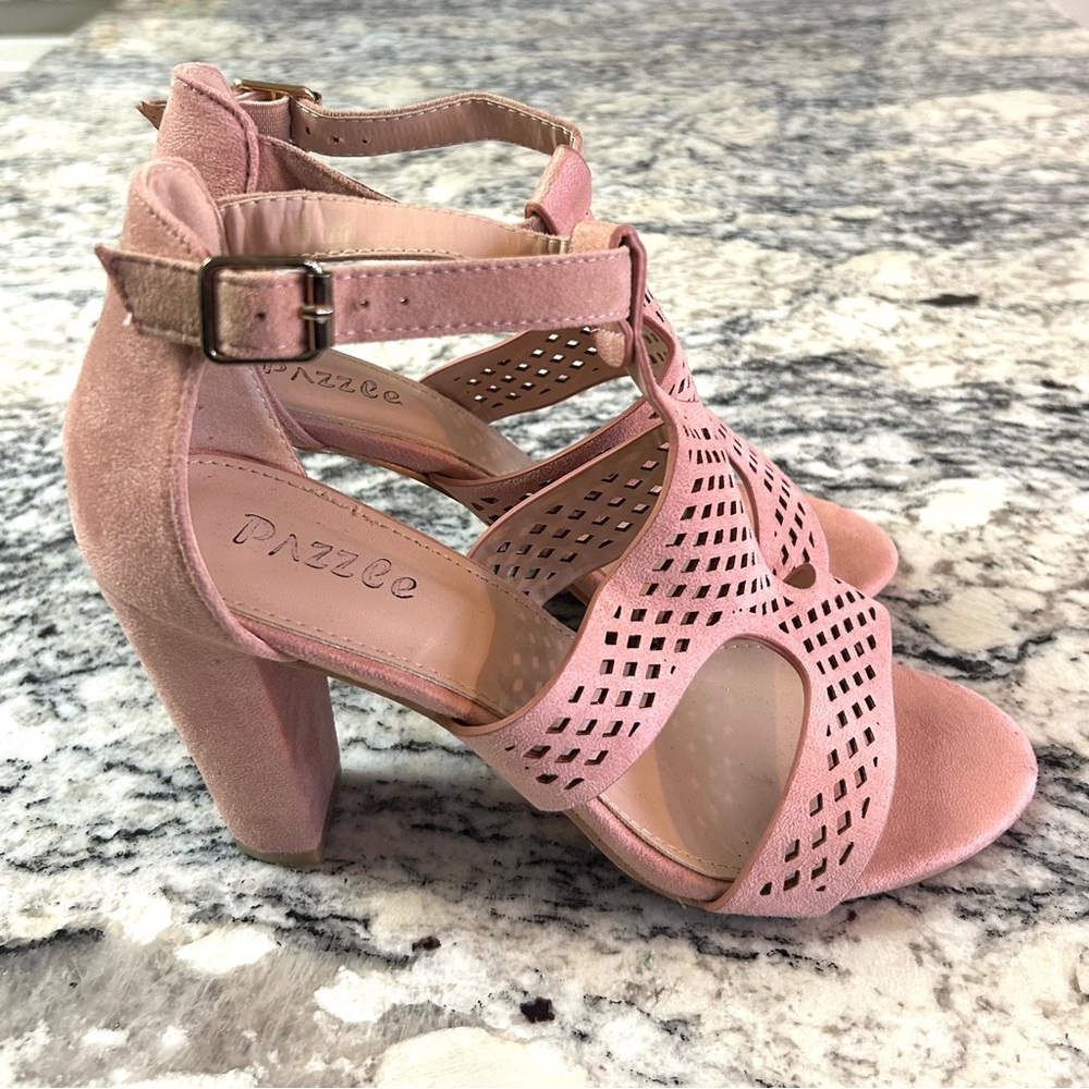 Cutout Suede Block Heel Sandals in Blush Pink Mauve